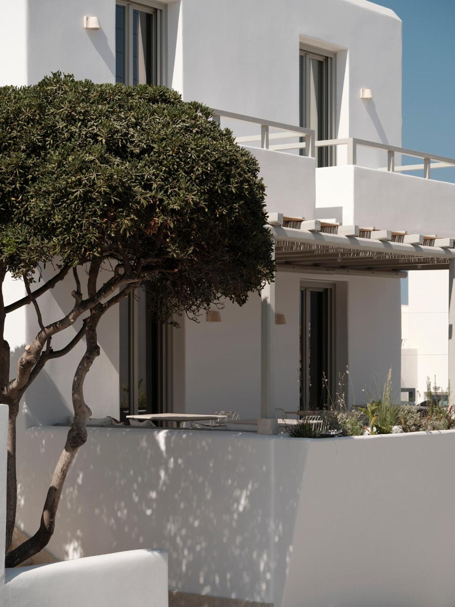 Akria Seaside Suites Naoussa Exterior foto