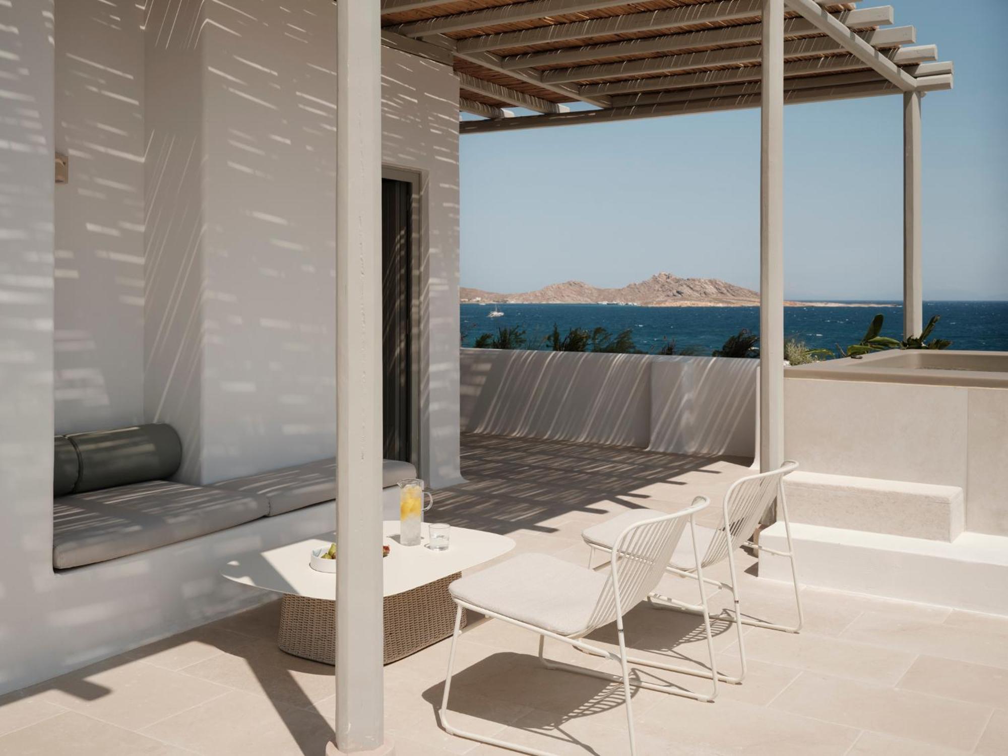 Akria Seaside Suites Naoussa Exterior foto